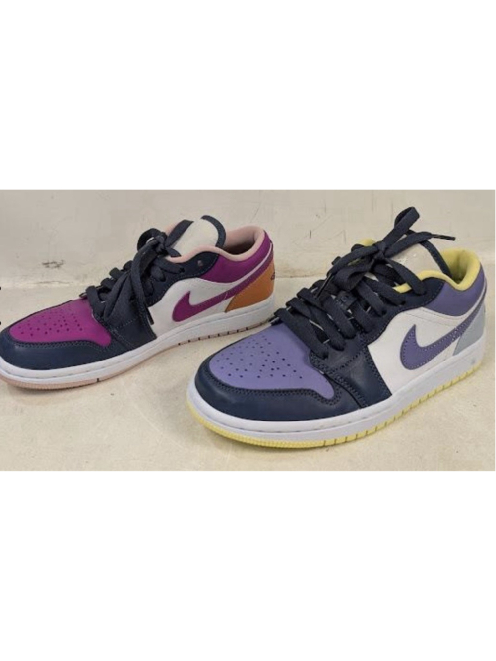 Air Jordan 1 Low SE Magenta Mismatched Women’s DJ4342-400 Size 7 NWOB, COA 203$